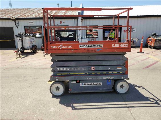 2013 Skyjack SJIII4632 Scissor Lift