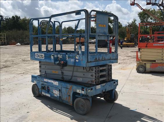 2014 Genie GS-2646 Scissor Lift