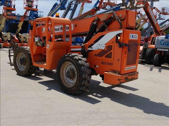 2014 SKYTRAK 10054 Rough Terrain Forklift