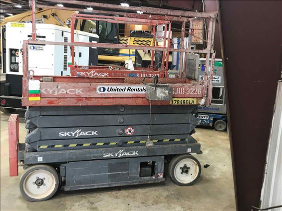 2015 Skyjack SJIII3226 Scissor Lift