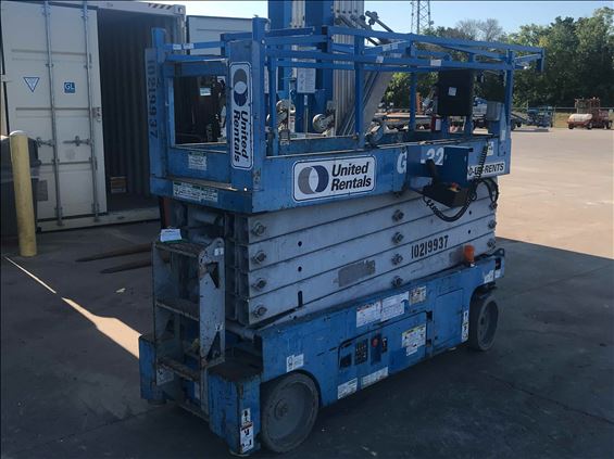 2014 Genie GS-3232 Scissor Lift