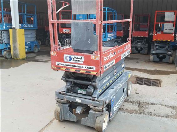 2014 Skyjack SJIII3219 Scissor Lift