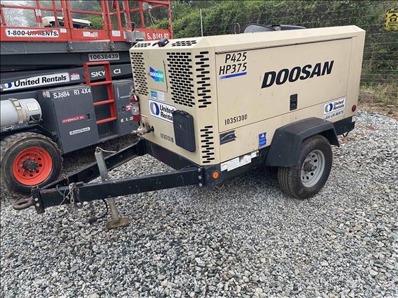 2015 Doosan P425/HP375WCUT4 Air Compressor