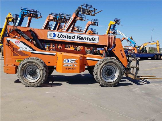 2014 SKYTRAK 8042 Rough Terrain Forklift