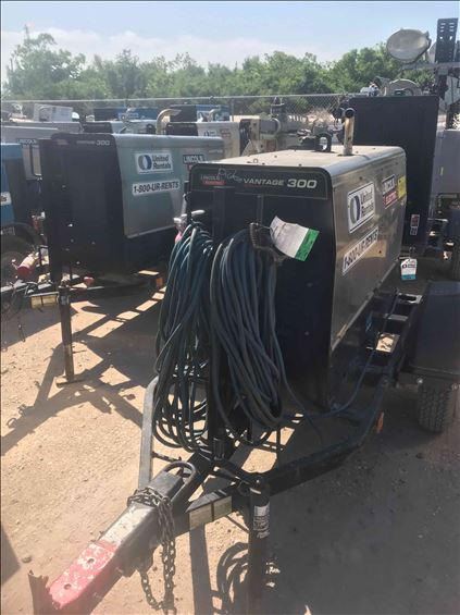 2016 Lincoln Electric Vantage 300 Welder