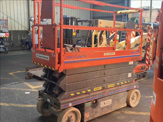 2015 Skyjack SJIII3226 Scissor Lift