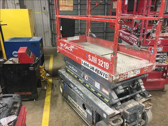 2014 Skyjack SJIII3219 Scissor Lift