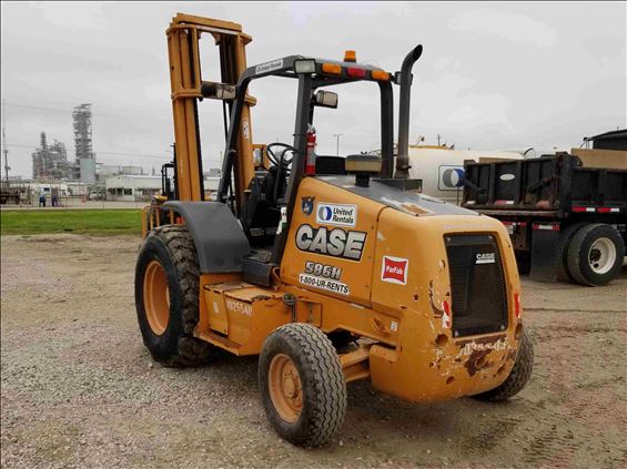 2014 Case 586H Rough Terrain Forklift