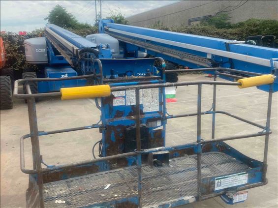 2014 Genie S-85 Boom Lift