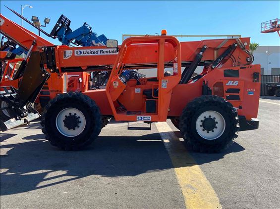 2015 SKYTRAK 6042