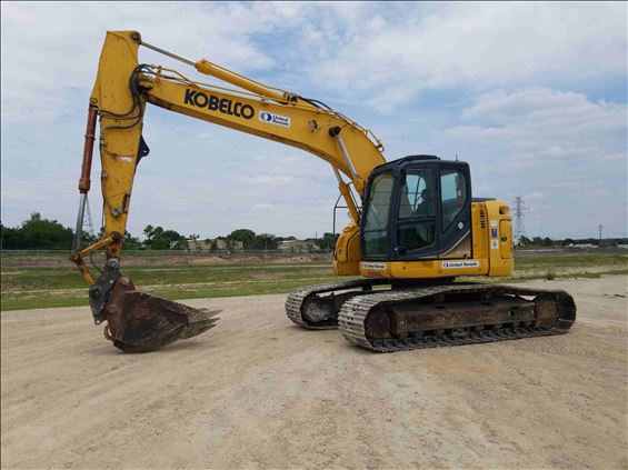 2014 Kobelco SK230SR Excavator