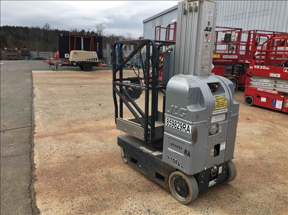 2011 JLG 20MVL-EXT Vertical Lift