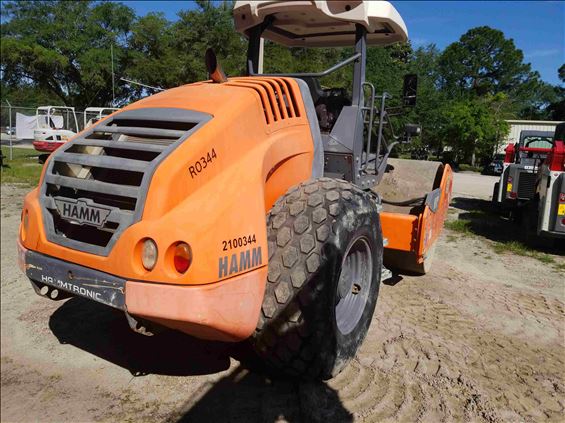 2015 Hamm H11IX Ride-On Roller