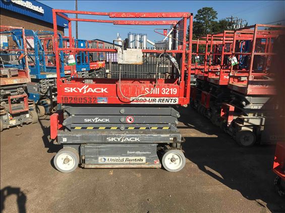 2014 Skyjack SJIII3219 Scissor Lift