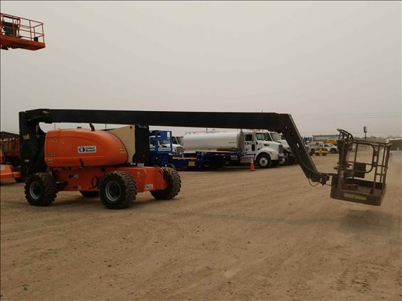 2010 JLG 800A Boom Lift