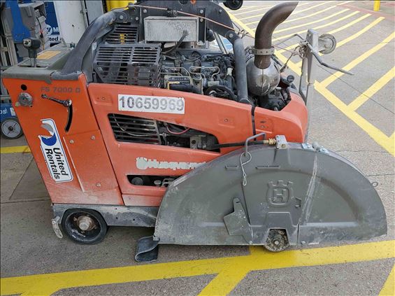 2017 Husqvarna FS 7000 D Street Saw/Blade