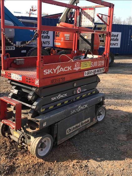 2015 Skyjack SJIII3219 Scissor Lift