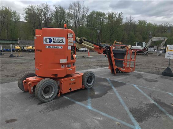 2013 JLG E300AJ Boom Lift