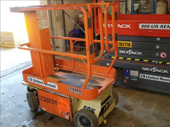 2011 JLG 1230ES Scissor Lift
