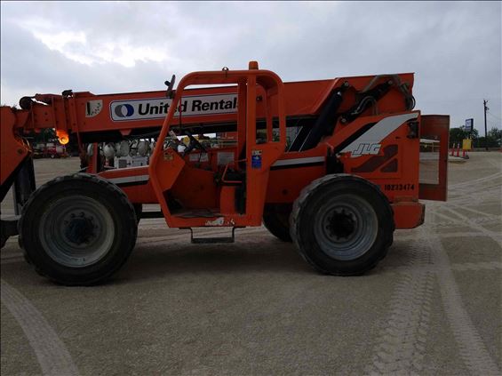2014 SKYTRAK 10054 Rough Terrain Forklift