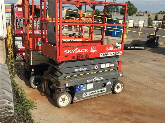 2015 Skyjack SJIII3219 Scissor Lift