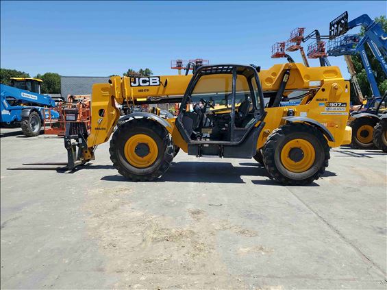 2013 JCB 507-42 Rough Terrain Forklift