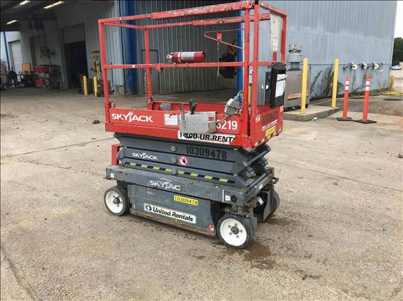 2014 Skyjack SJIII3219 Scissor Lift