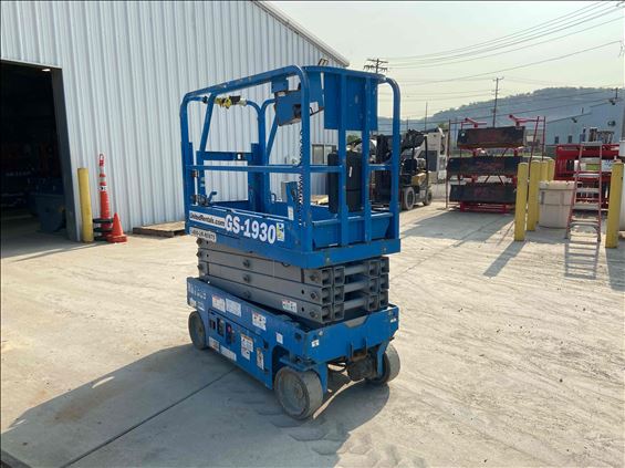 2014 Genie GS-1930 Scissor Lift