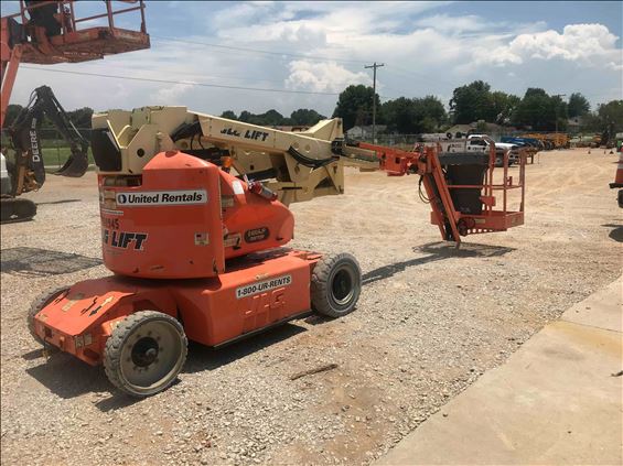 2011 JLG E400AJPN Boom Lift