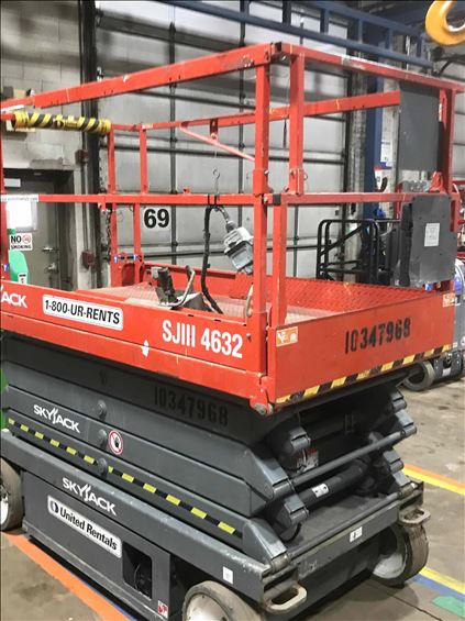 2015 Skyjack SJIII4632 Scissor Lift