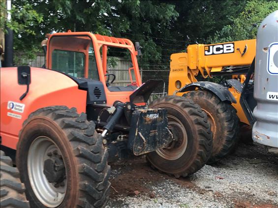 2013 JLG G6-42A