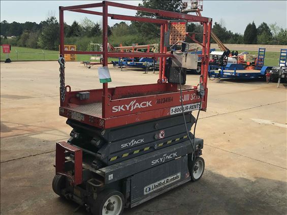 2014 Skyjack SJIII3219 Scissor Lift