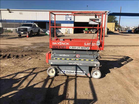 2014 Skyjack SJIII3219 Scissor Lift