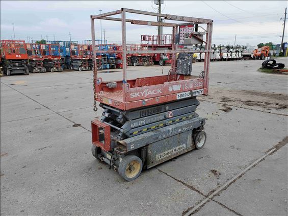 2013 Skyjack SJIII3219 Scissor Lift