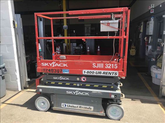 2014 Skyjack SJIII3215 Scissor Lift