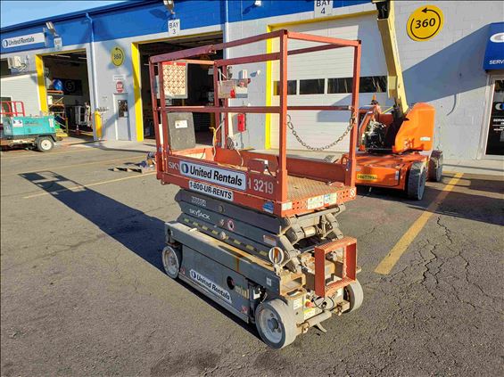 2014 Skyjack SJIII3219 Scissor Lift