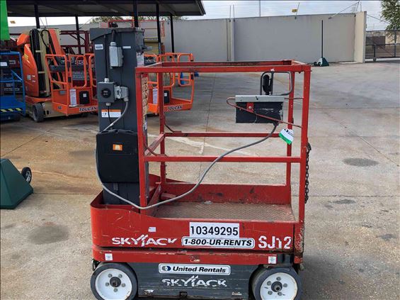 2015 Skyjack SJ12 Scissor Lift