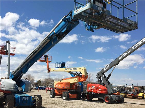 2012 Genie S-125 Boom Lift
