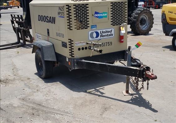 2016 Doosan P425/HP375WCU Air Compressor