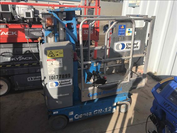 2013 Genie GR-12 Scissor Lift