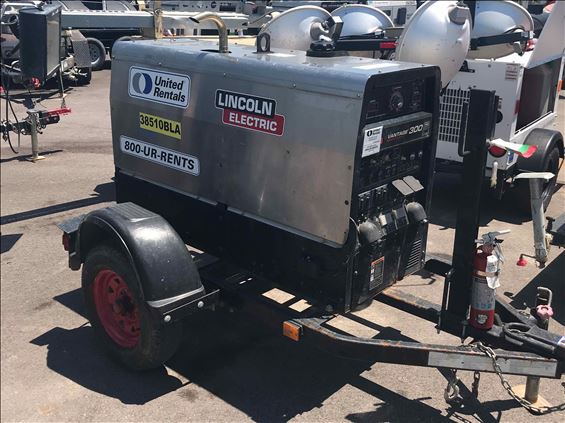 2016 Lincoln Electric Vantage 300 Welder