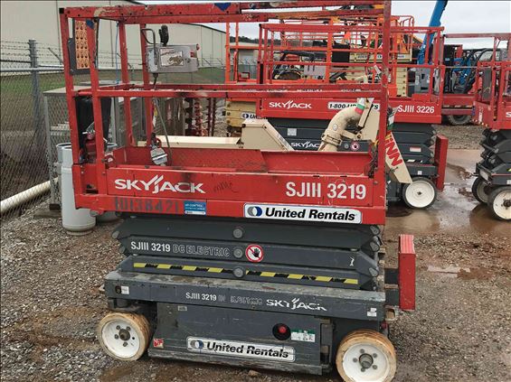 2013 Skyjack SJIII3219 Scissor Lift