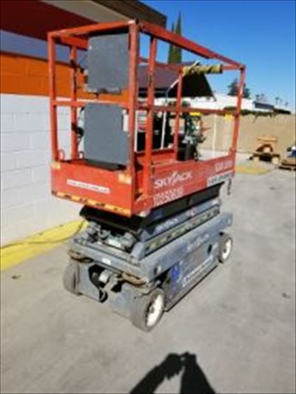 2014 Skyjack SJIII3219 Scissor Lift