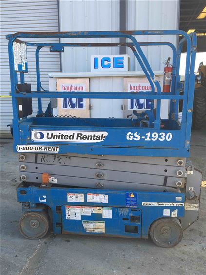 2014 Genie GS-1930 Scissor Lift