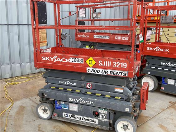 2015 Skyjack SJIII3219 Scissor Lift
