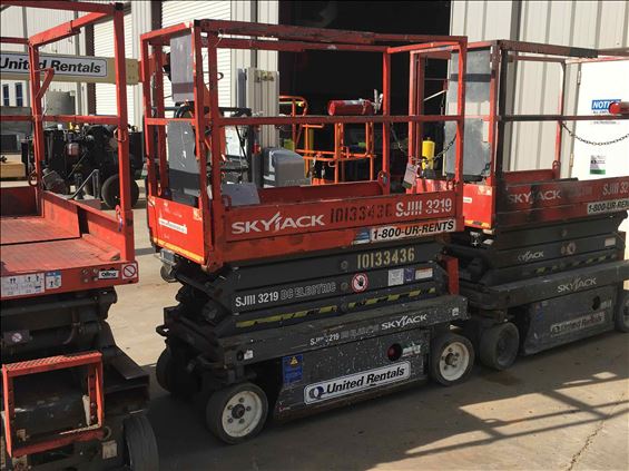 2013 Skyjack SJIII3219 Scissor Lift