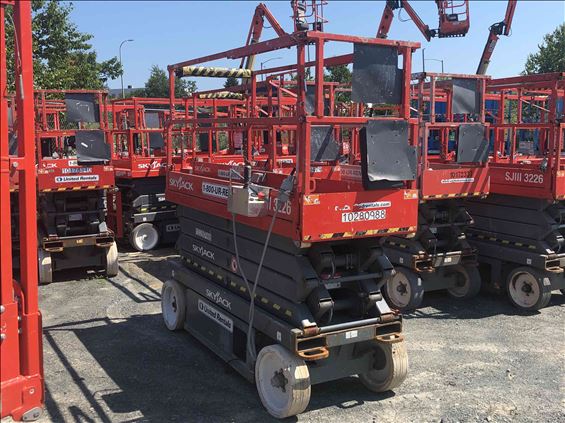 2014 Skyjack SJIII3226 Scissor Lift
