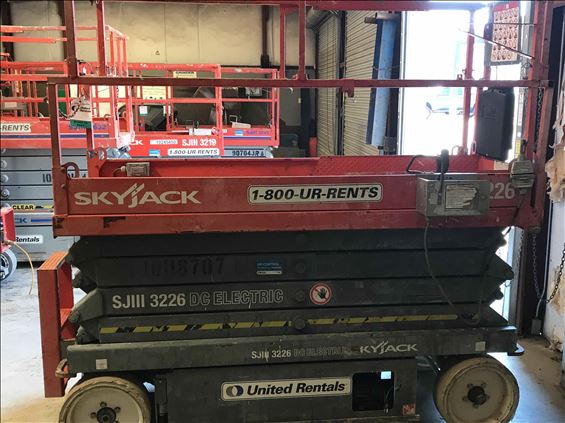 2013 Skyjack SJIII3226 Scissor Lift