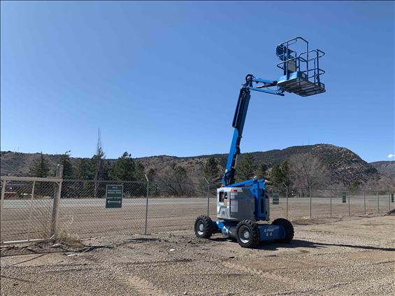 2016 Genie Z-34/22 IC Articulating Boom Lift