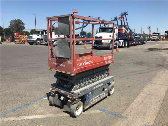 2014 Skyjack SJIII3219 Scissor Lift
